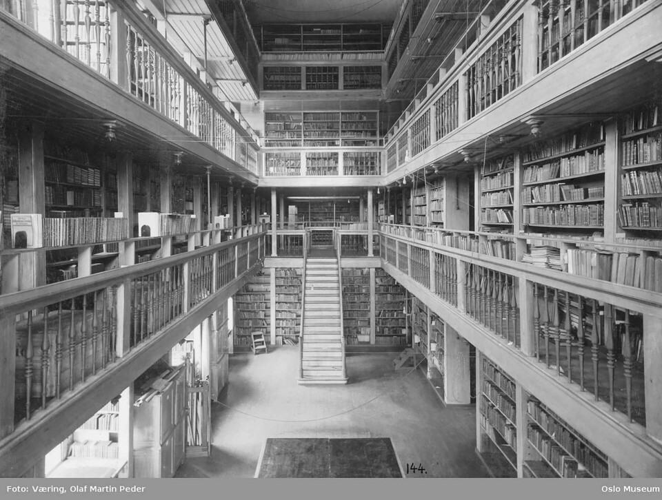 Universitetsbiblioteket i Oslo, Karl Johans gate, 1890–1900