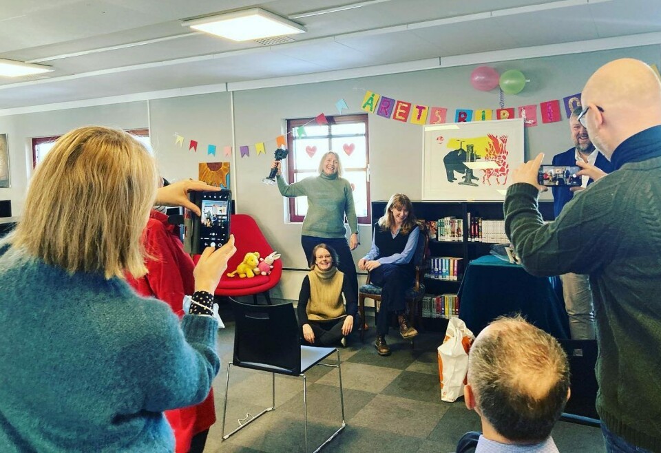 Fjorårets glade vinnere av Årets Bibliotek var Østsiden bibliotek i Fredrikstad.