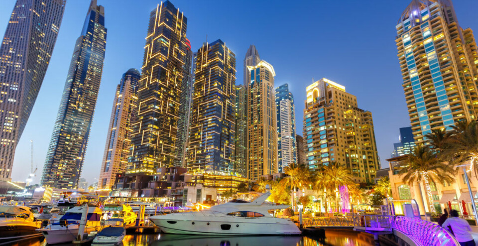 Havna i Dubai representerer Emirata slik dei liker å framstille seg. Illustrasjonsfoto: Colourbox